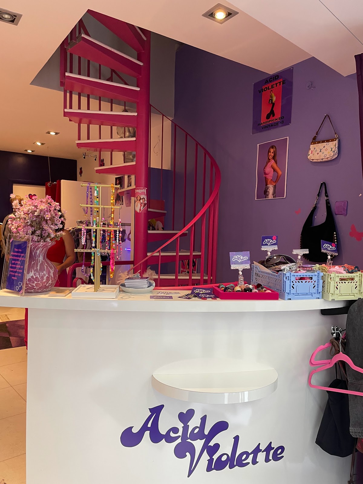 Acid Violette — photo 4