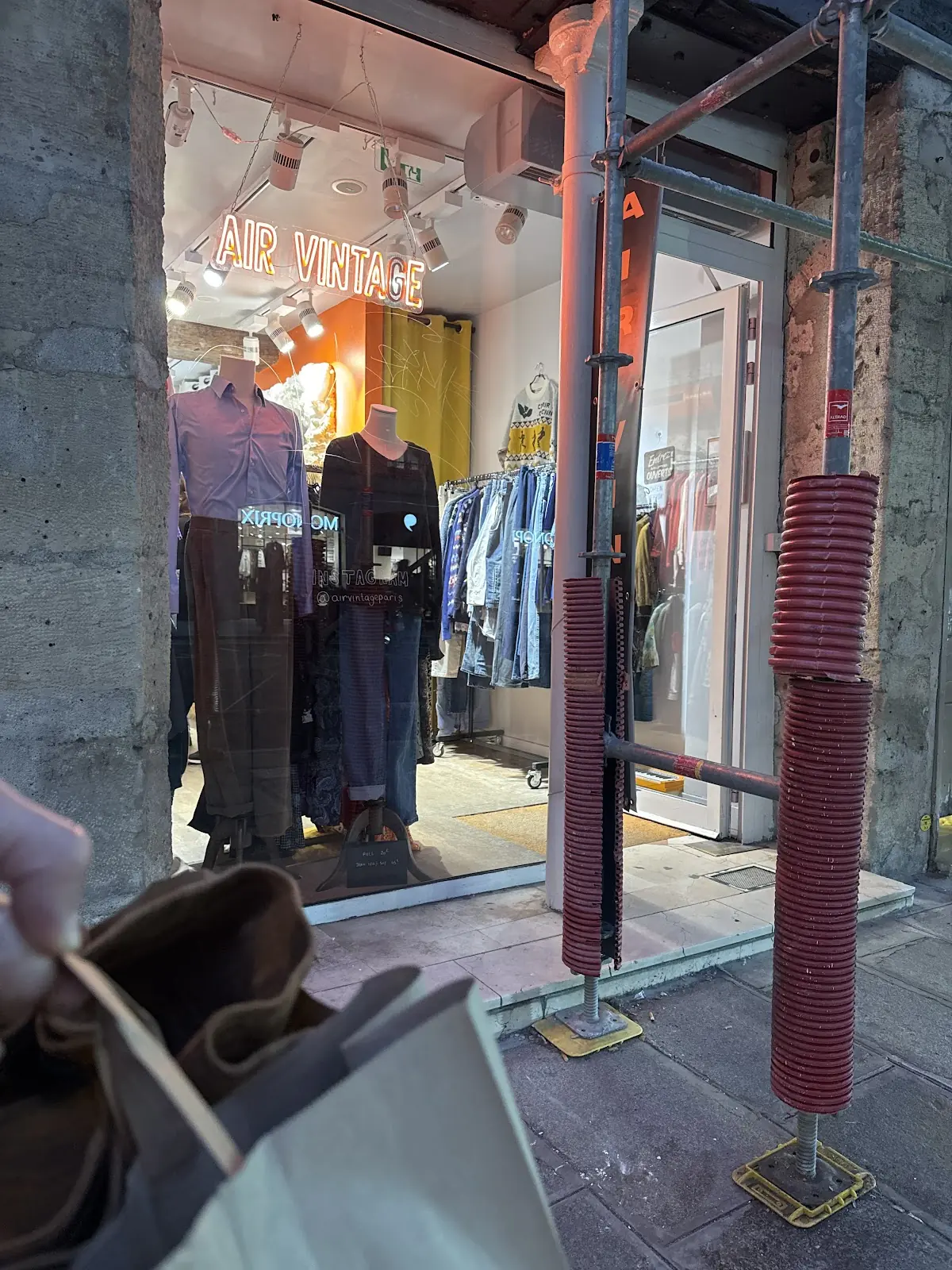 Air Vintage Paris — friperie au Marais