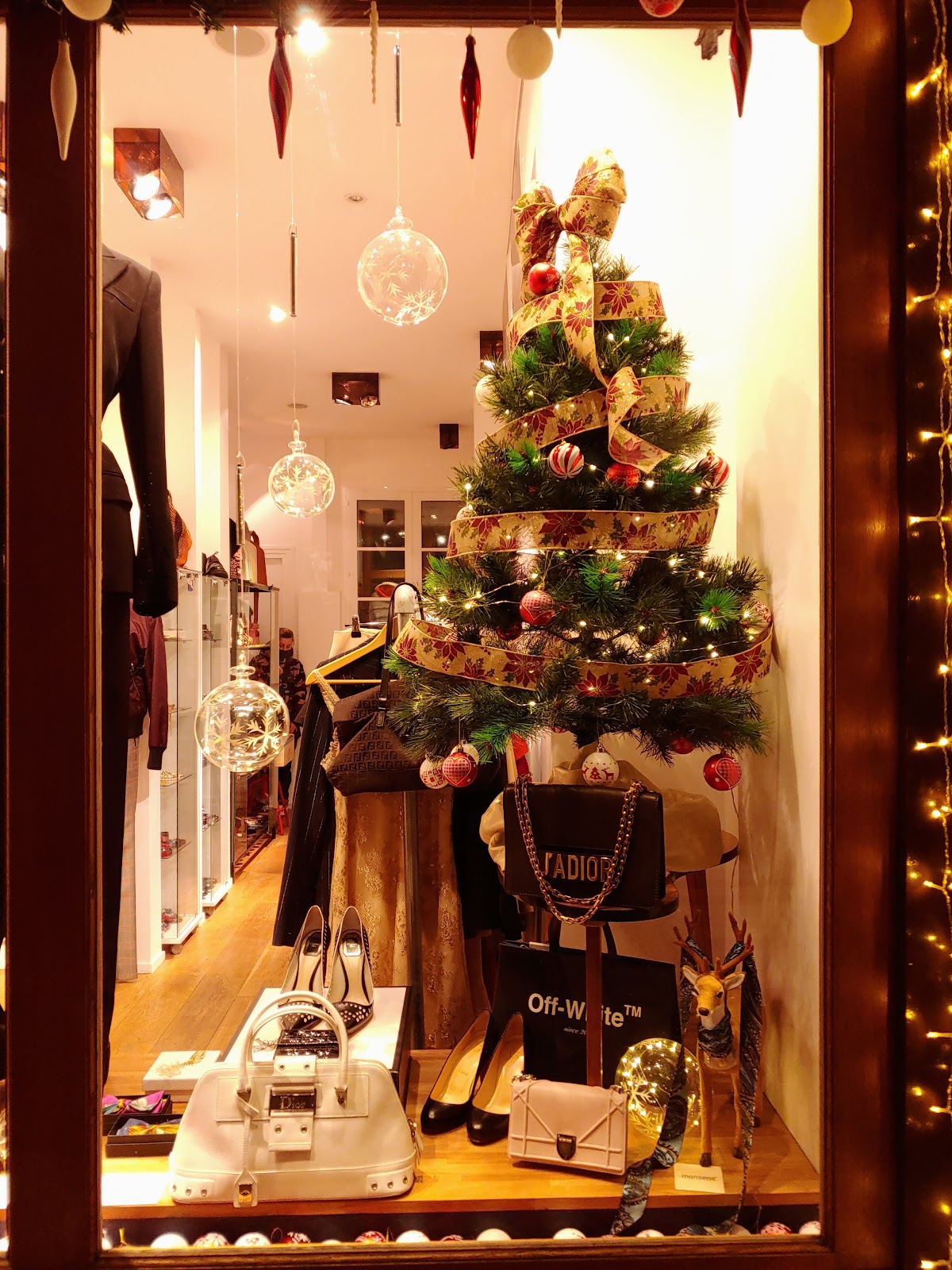 ALE Paris - Luxury Vintage Boutique and Custom Tailoring — photo 3