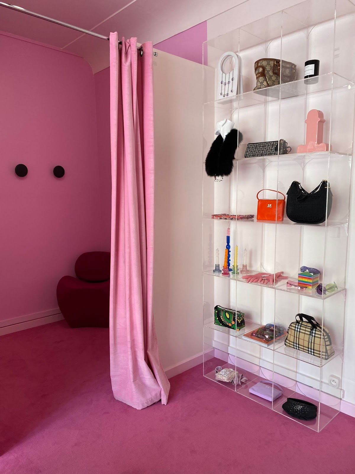 Bimbo Vintage Club - Vintage Showroom — photo 3