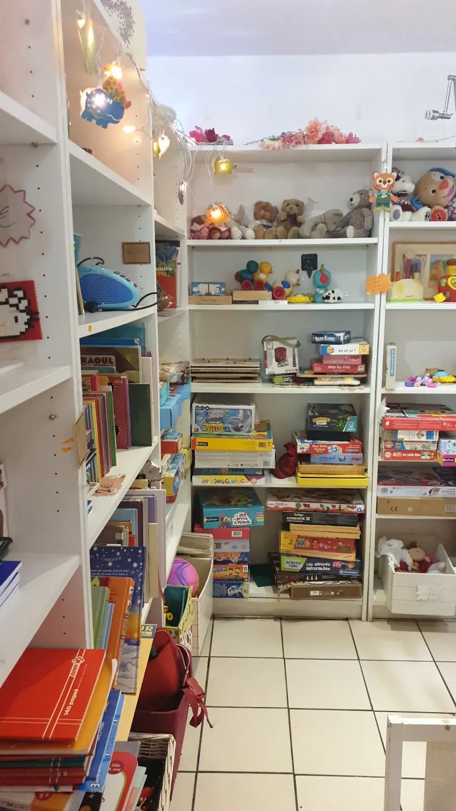 Boutique Emmaüs Bizot Paris 12 — photo 2