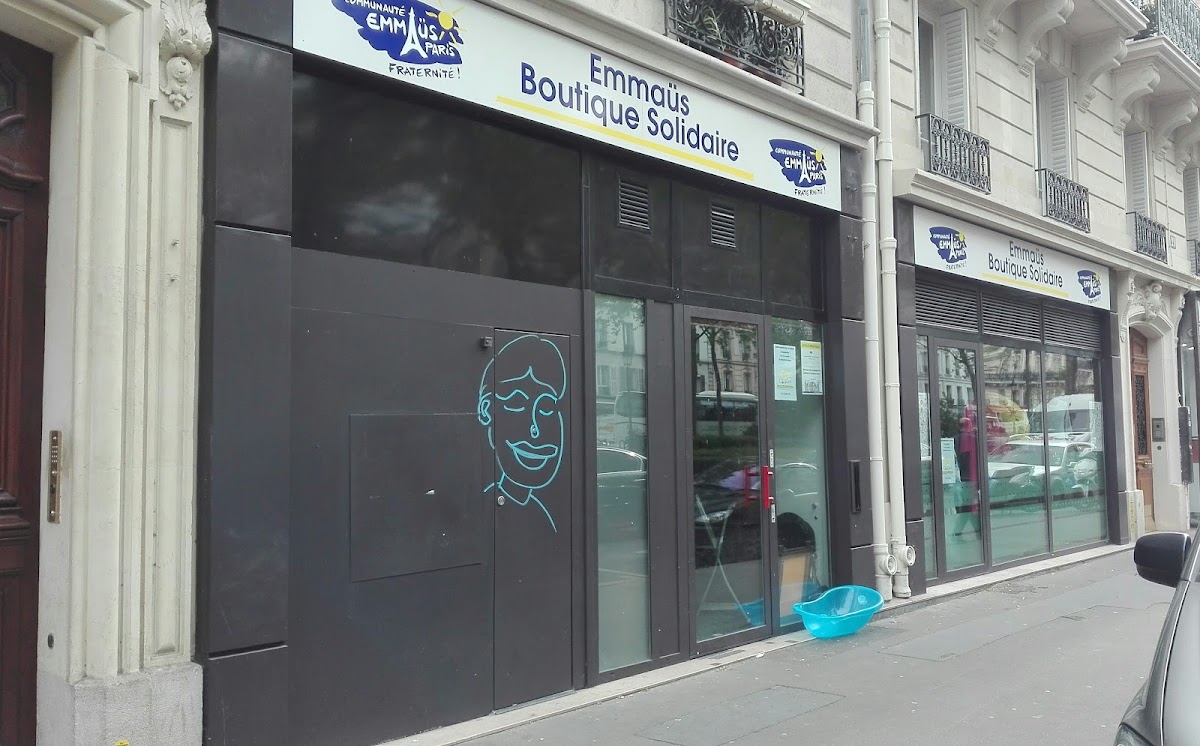 Photo de Boutique Emmaüs Paris 9
