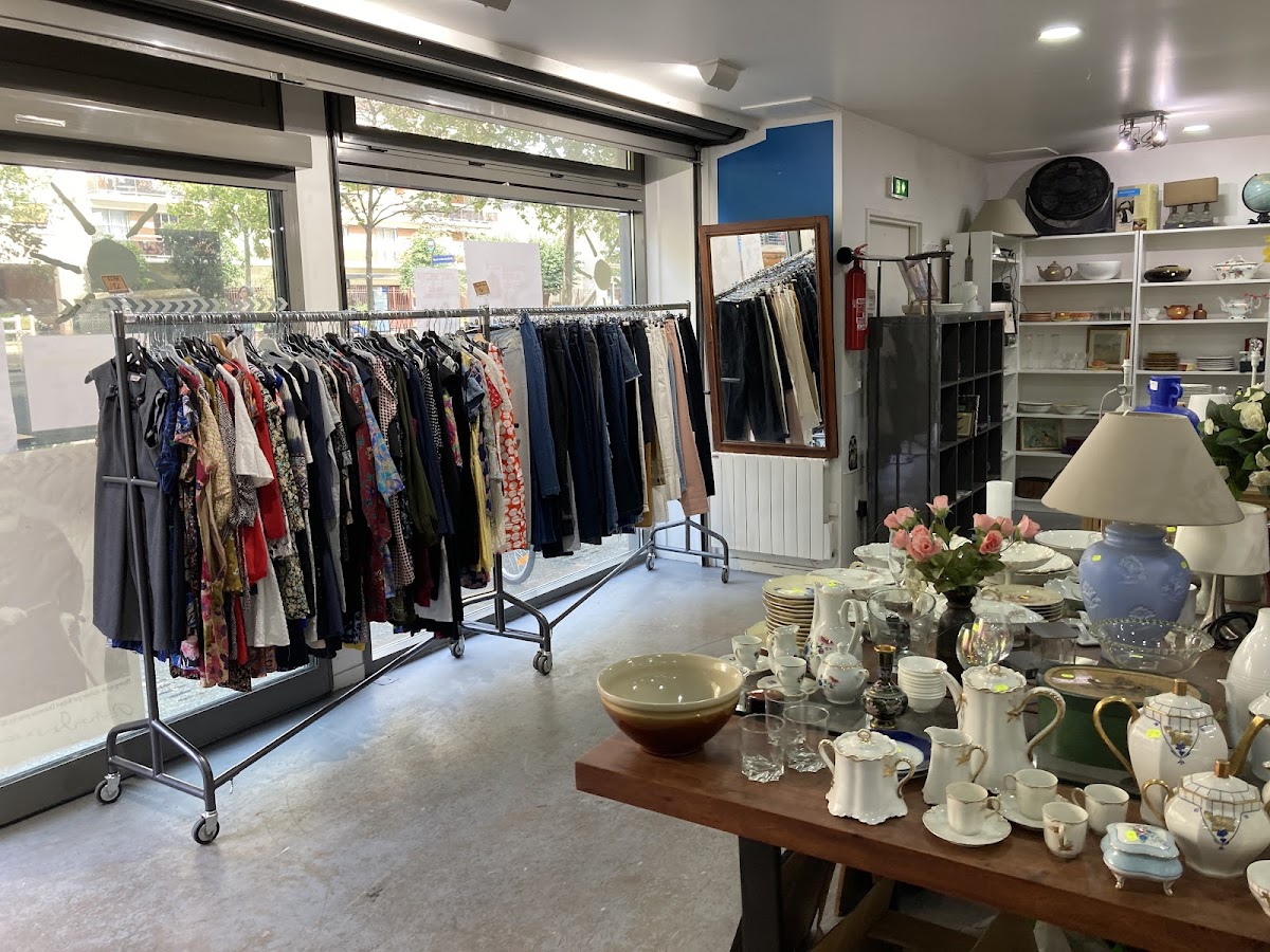 Boutique Emmaüs Reuilly Paris 12 — photo 2