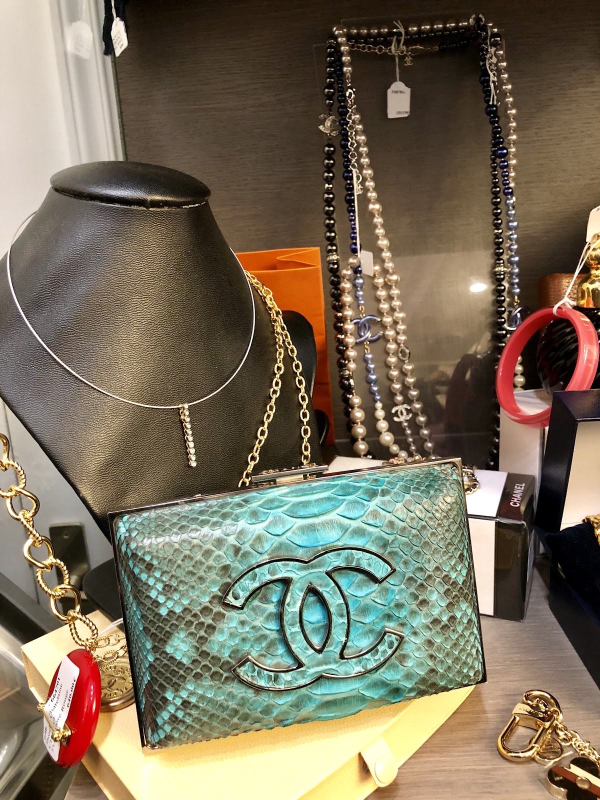 Citizen Concept Store Dépôt-Vente vintage & luxury Paris — photo 2