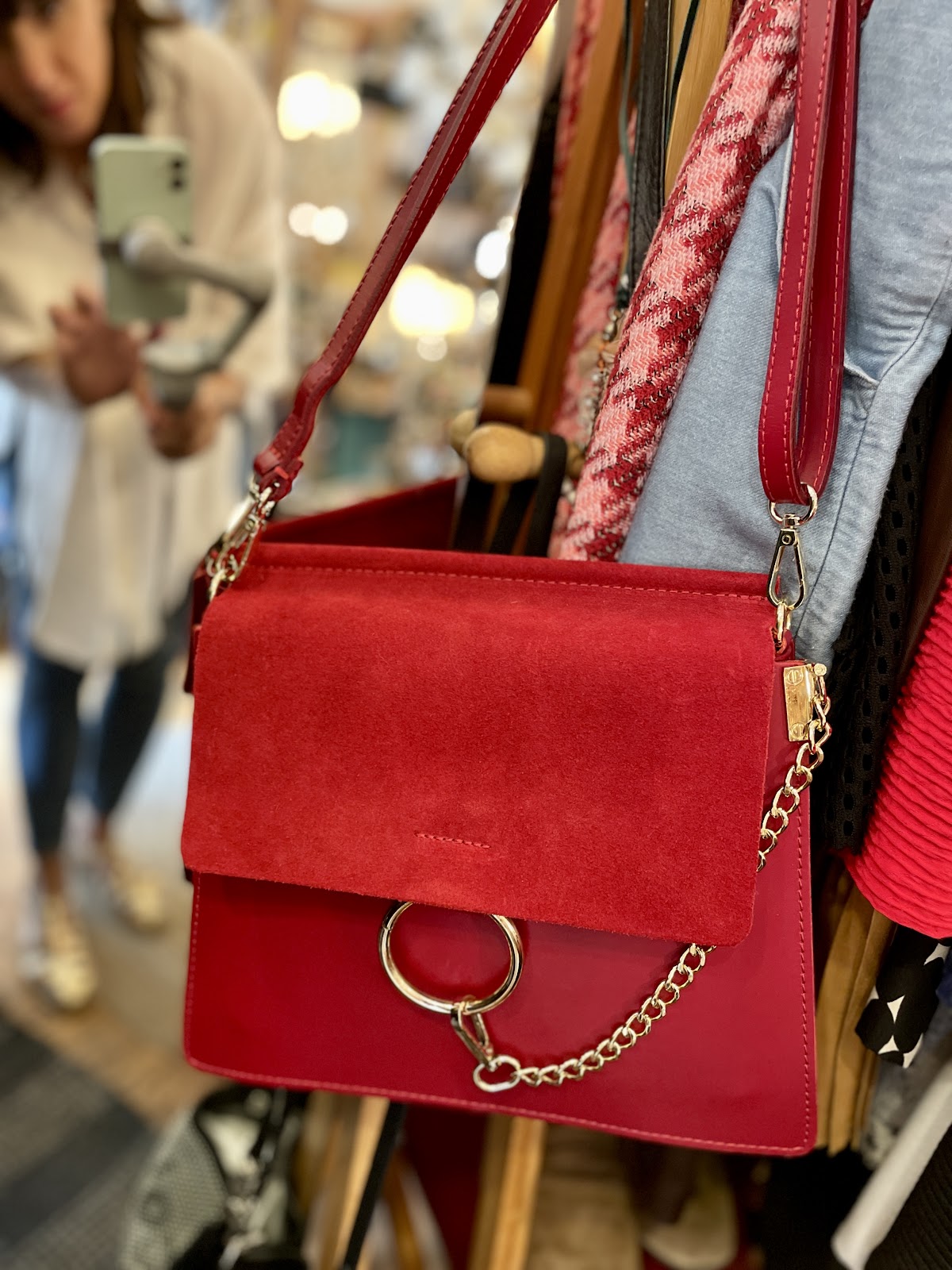 CLASSY DAME — photo 2