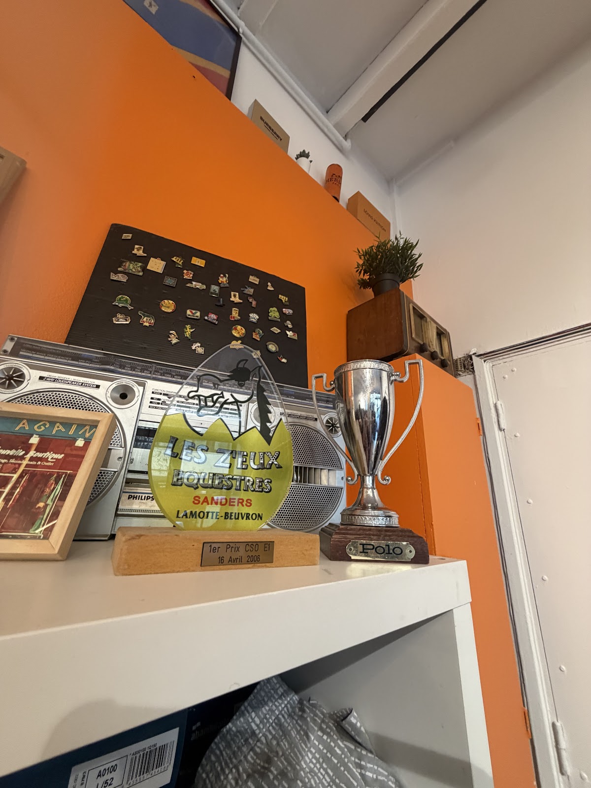 Collection Équine - Paris 20 - Gambetta — photo 2