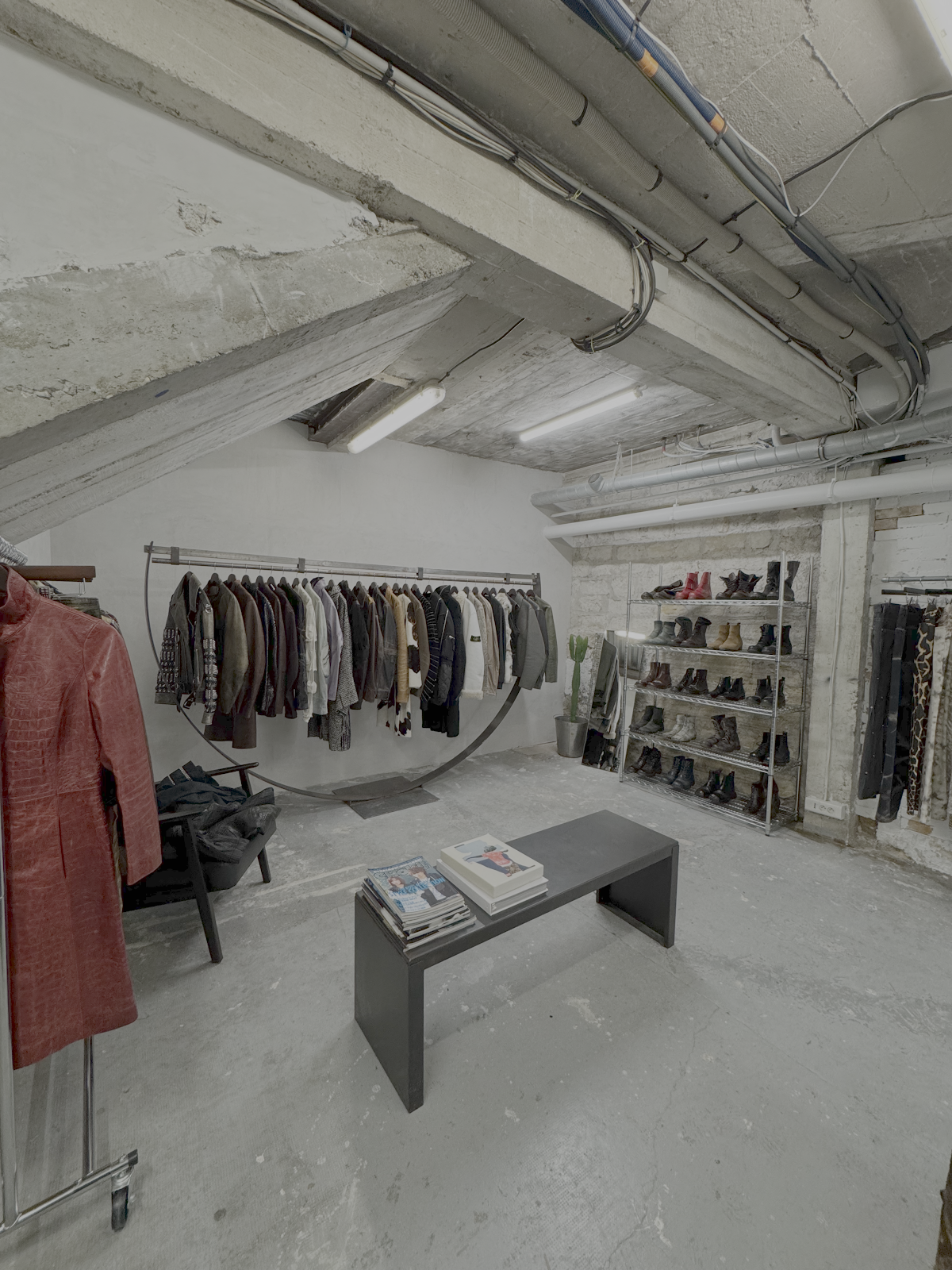DolceVitaHub Bastille - Archive, Designer & Vintage Store — photo 2