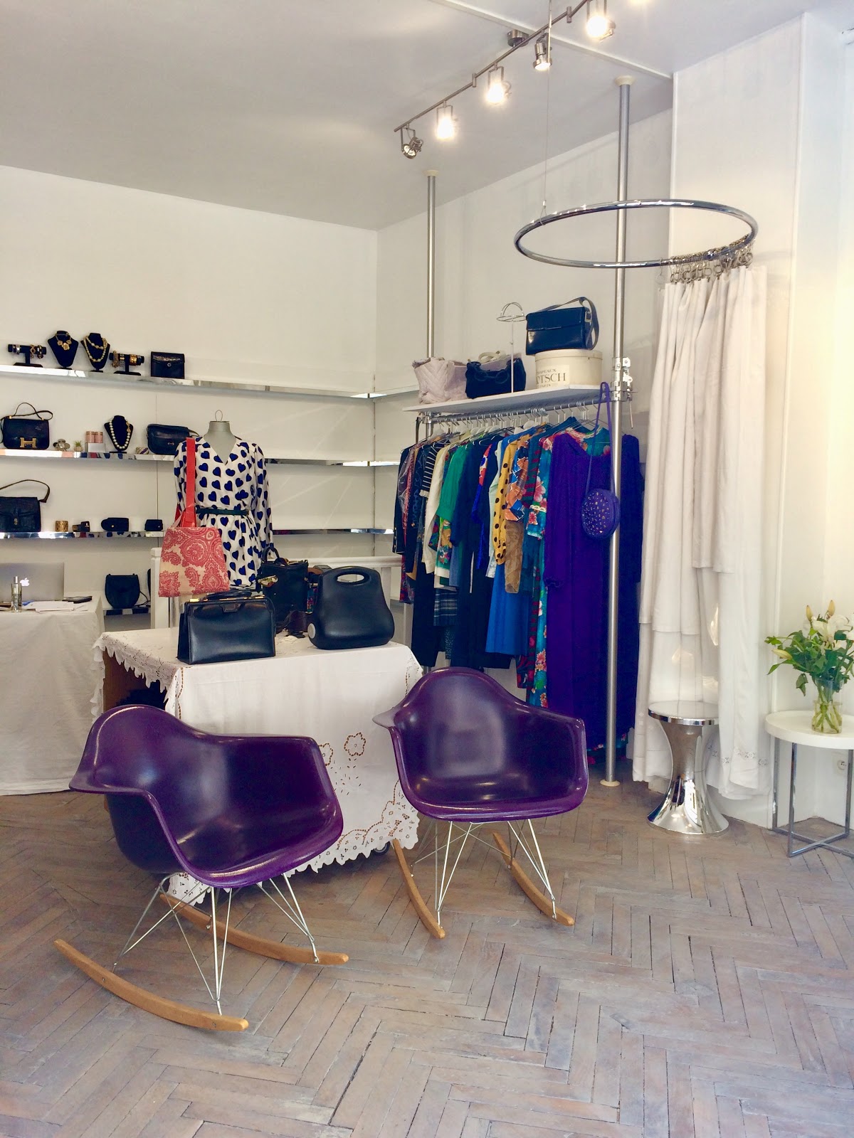 DRESSING FACTORY — photo 3