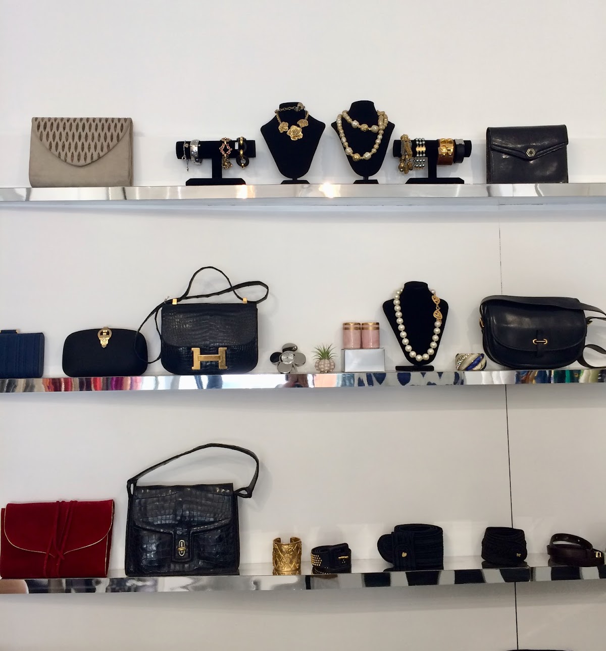 DRESSING FACTORY — photo 4