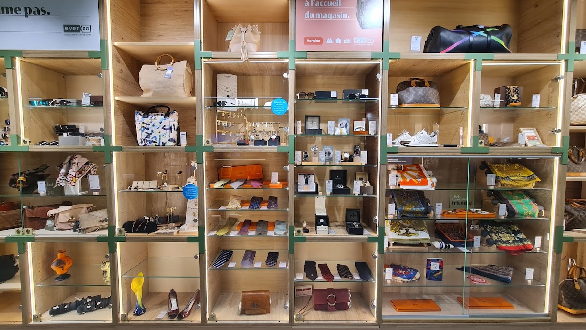 Easy Cash Paris Châtelet — photo 4