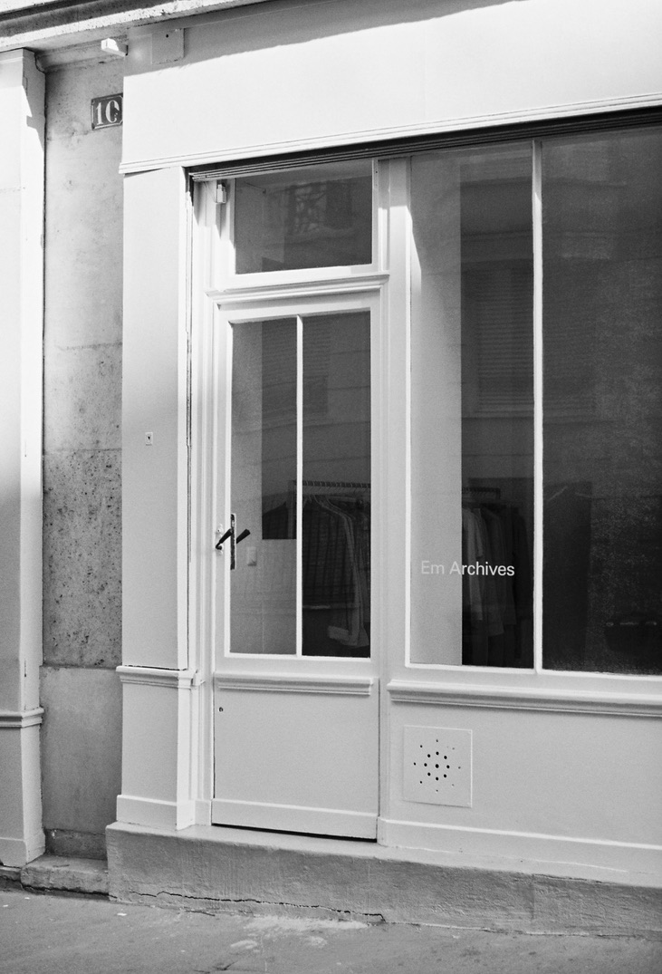 Photo de Em Archives