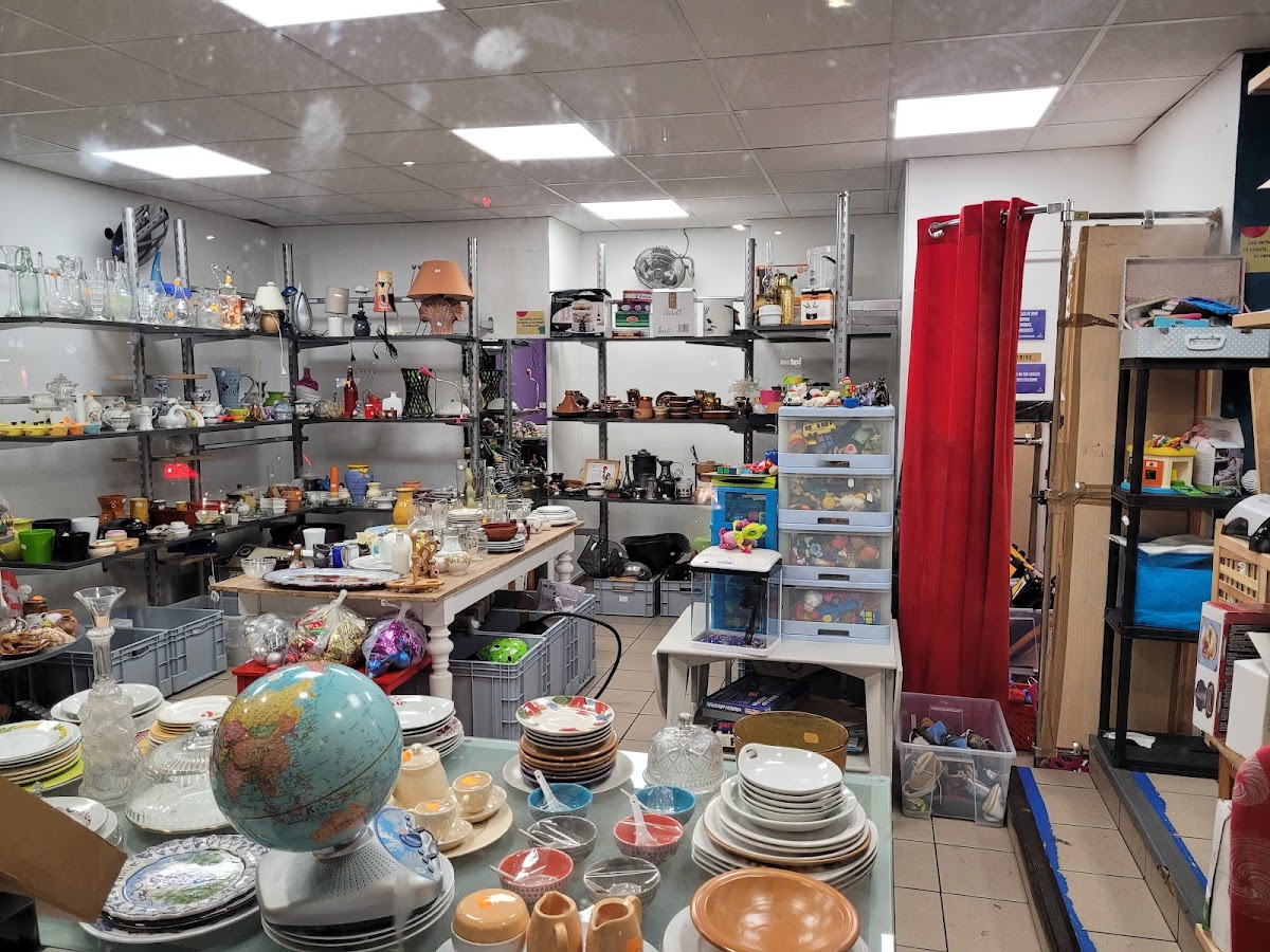 Emmaüs Alternatives Davout — photo 5