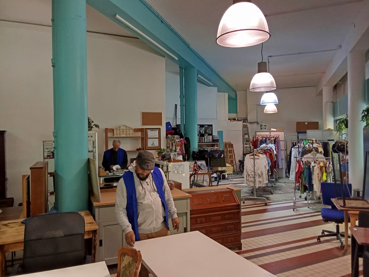 Emmaüs Coup de Main, Boutique de Saint-Blaise — photo 2