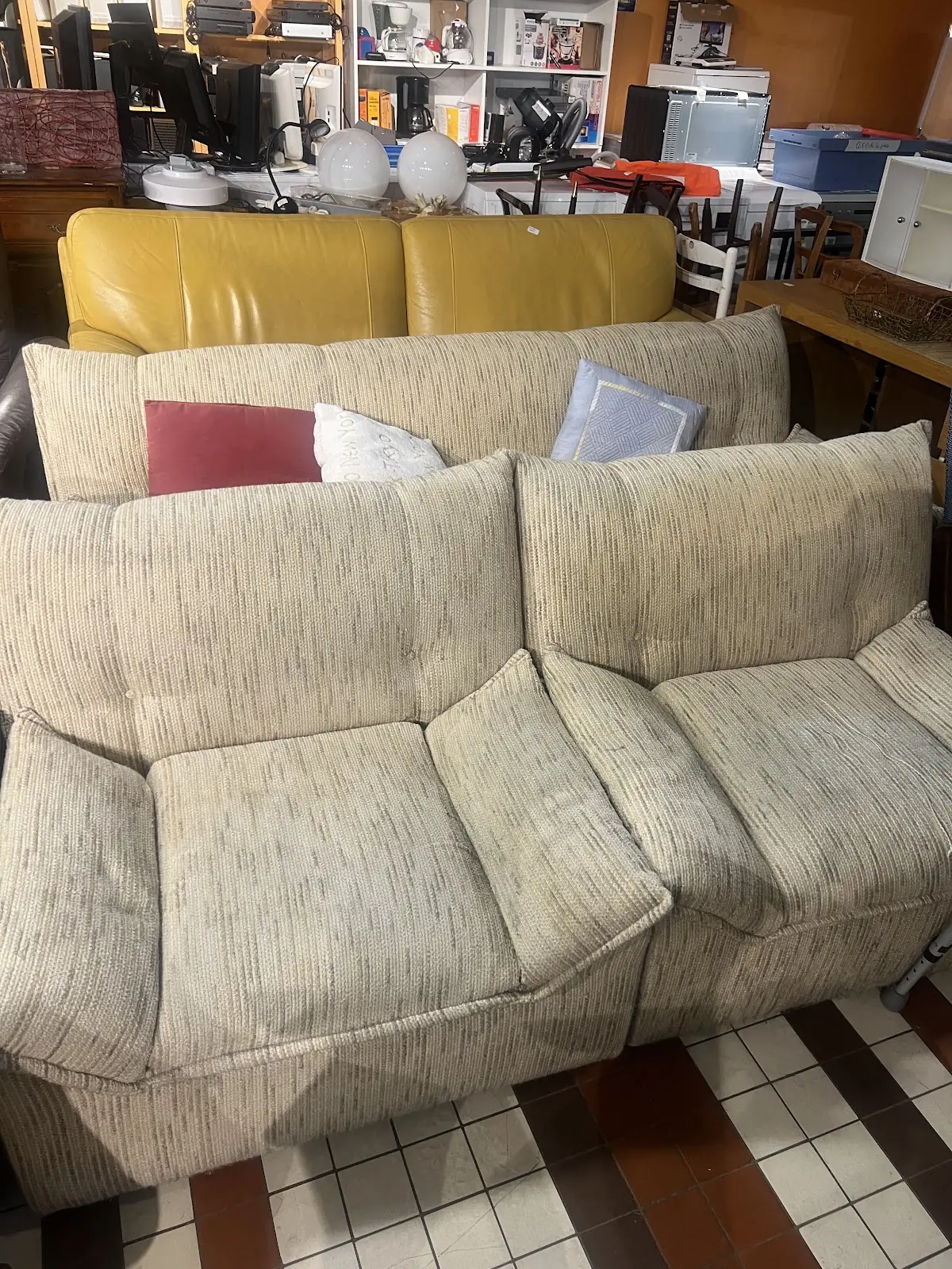 Emmaüs Coup de Main, Boutique de Saint-Blaise — photo 3