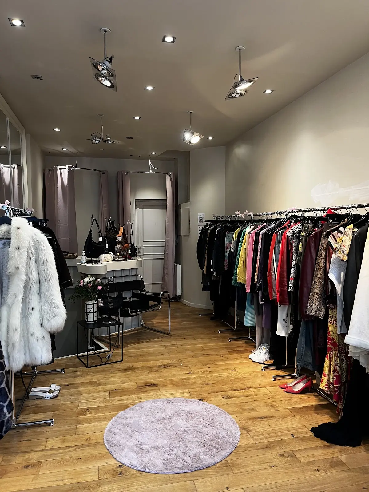 FANCY VINTAGE PARIS — photo 3