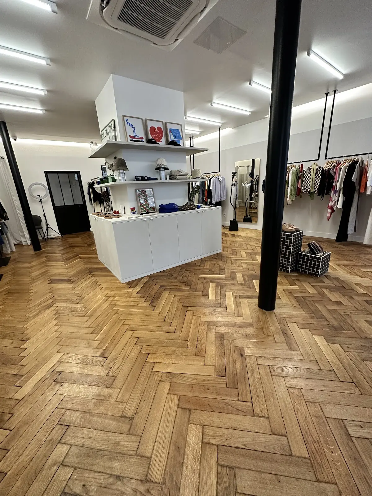 Friday Concept Store — photo 2