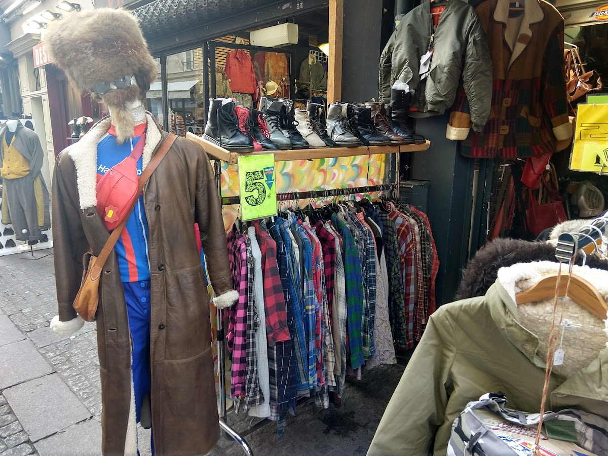 Fripe OLYMPA Vintage Store — photo 3