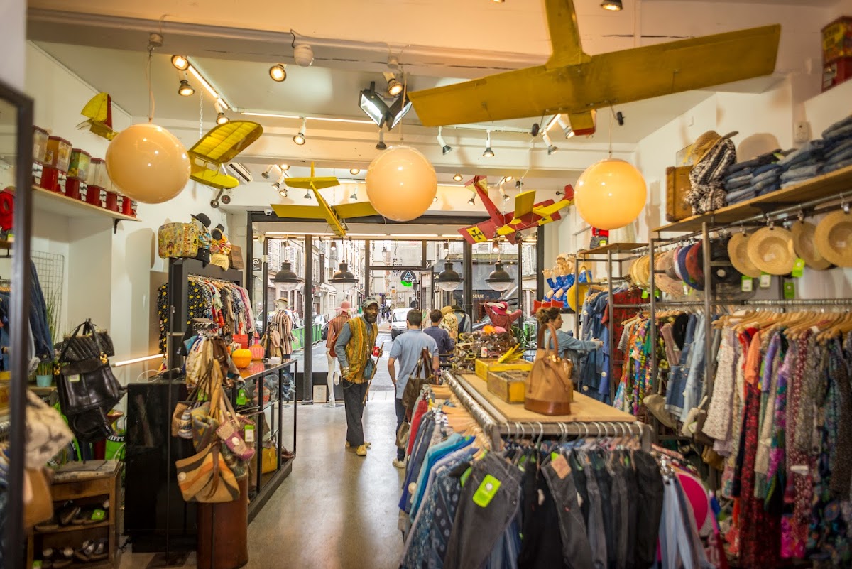 HIPPY MARKET MARAIS — photo 2