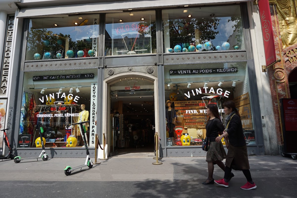 HIPPY MARKET RAMBUTEAU — photo 4