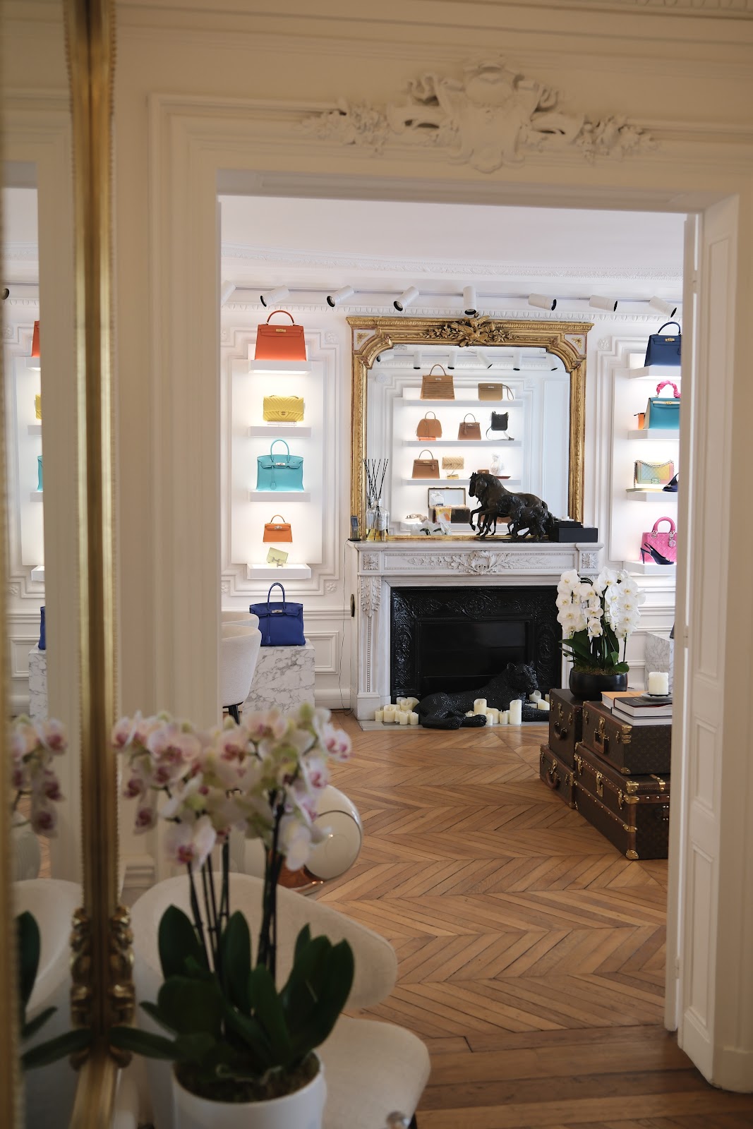 Photo de HOULUX PARIS Luxury second hand store