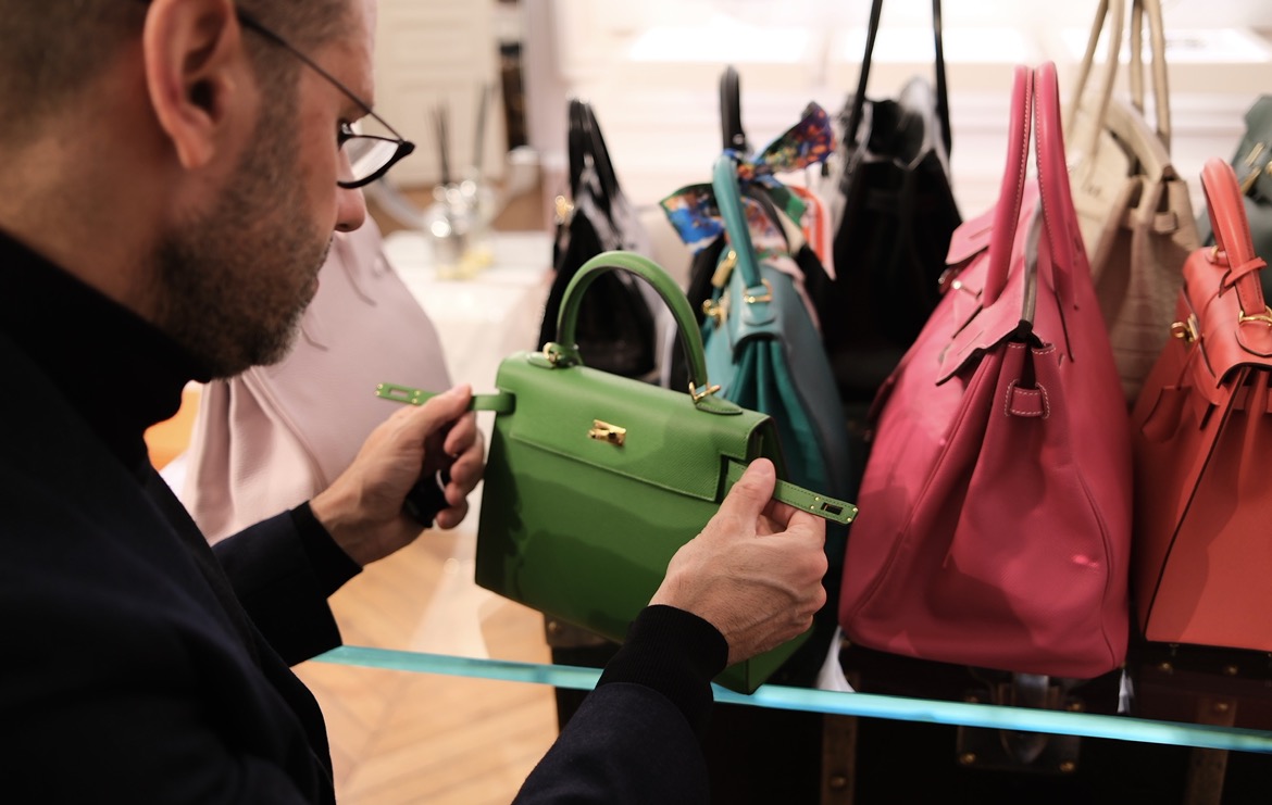 HOULUX PARIS Luxury second hand store — photo 3