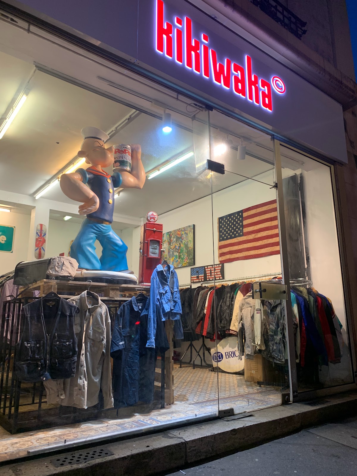 Photo de kikiwaka friperie vintage