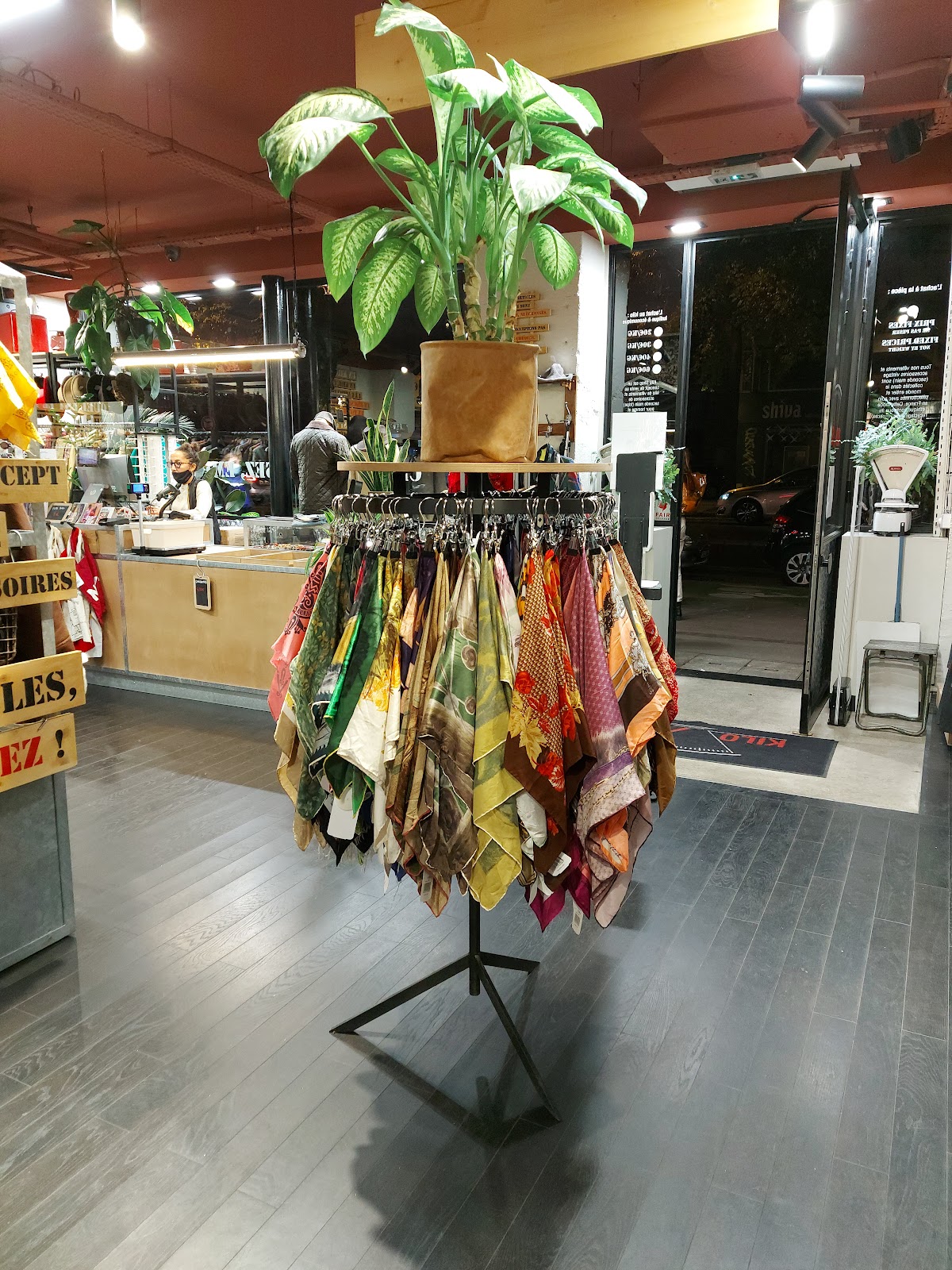 Kilo Shop Paris Magenta — photo 3