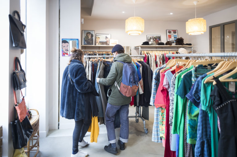 La Textilerie : Recyclerie Textile, Friperie Et Cours De Couture — photo 3