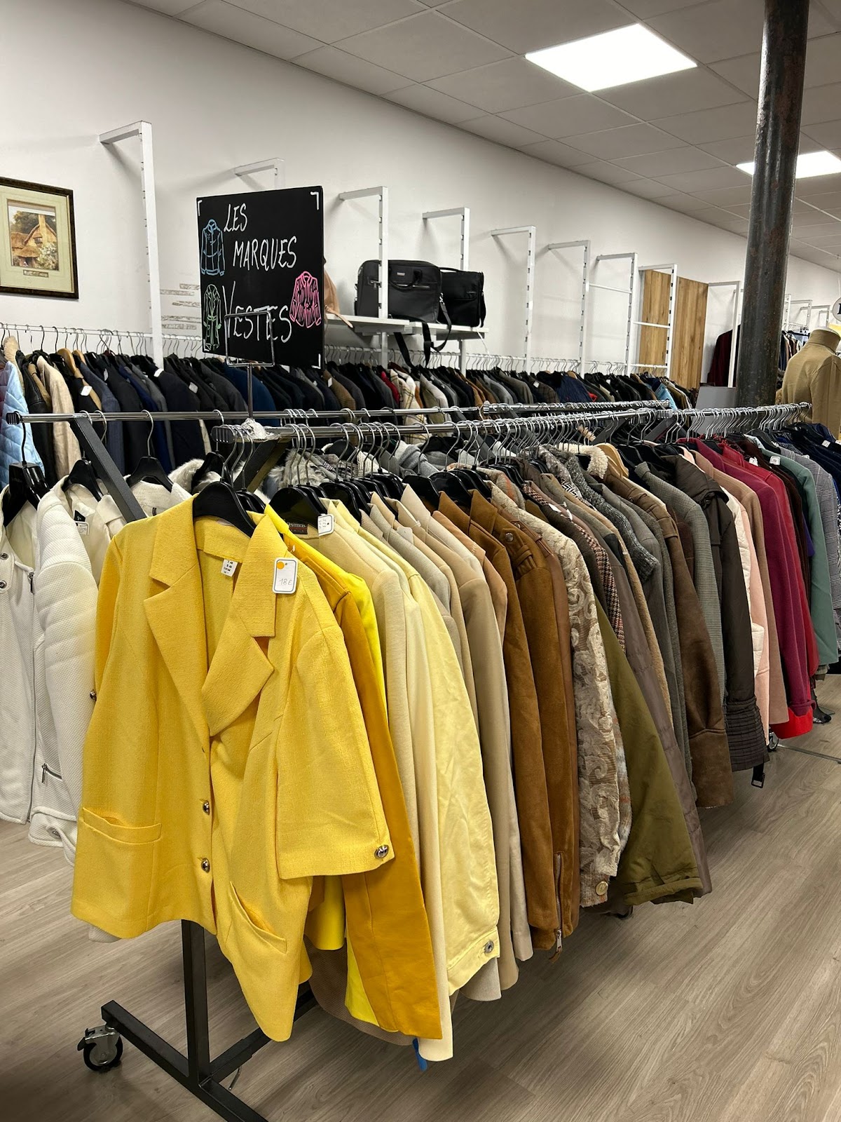 Le Relais, La Boutique Paris 20 (Réseau Ding Fring) — photo 3