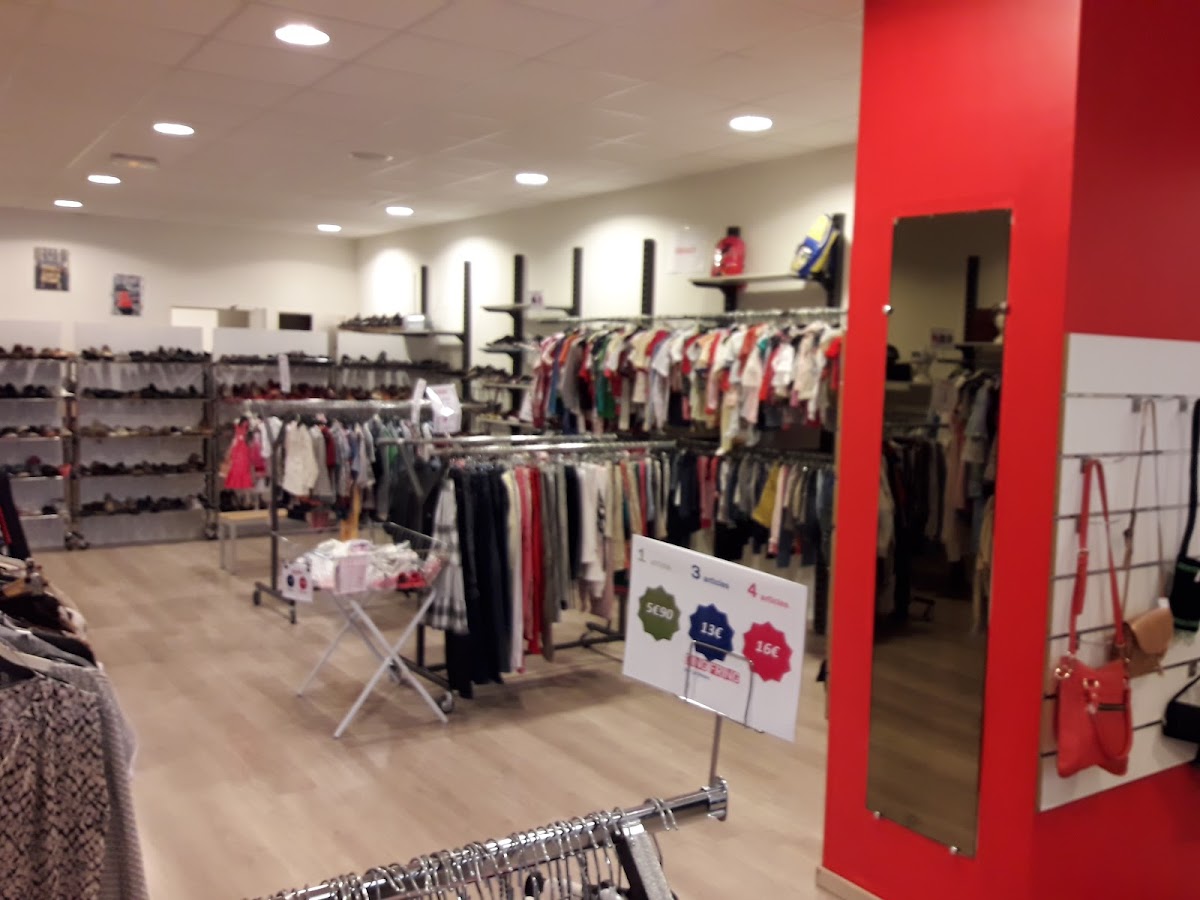 Le Relais, La Boutique Paris 20 (Réseau Ding Fring) — photo 5