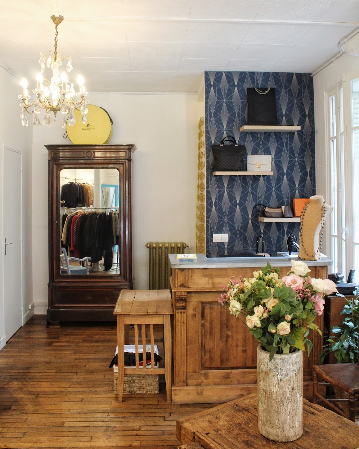 Le Vestiaire du 18ème — photo 3