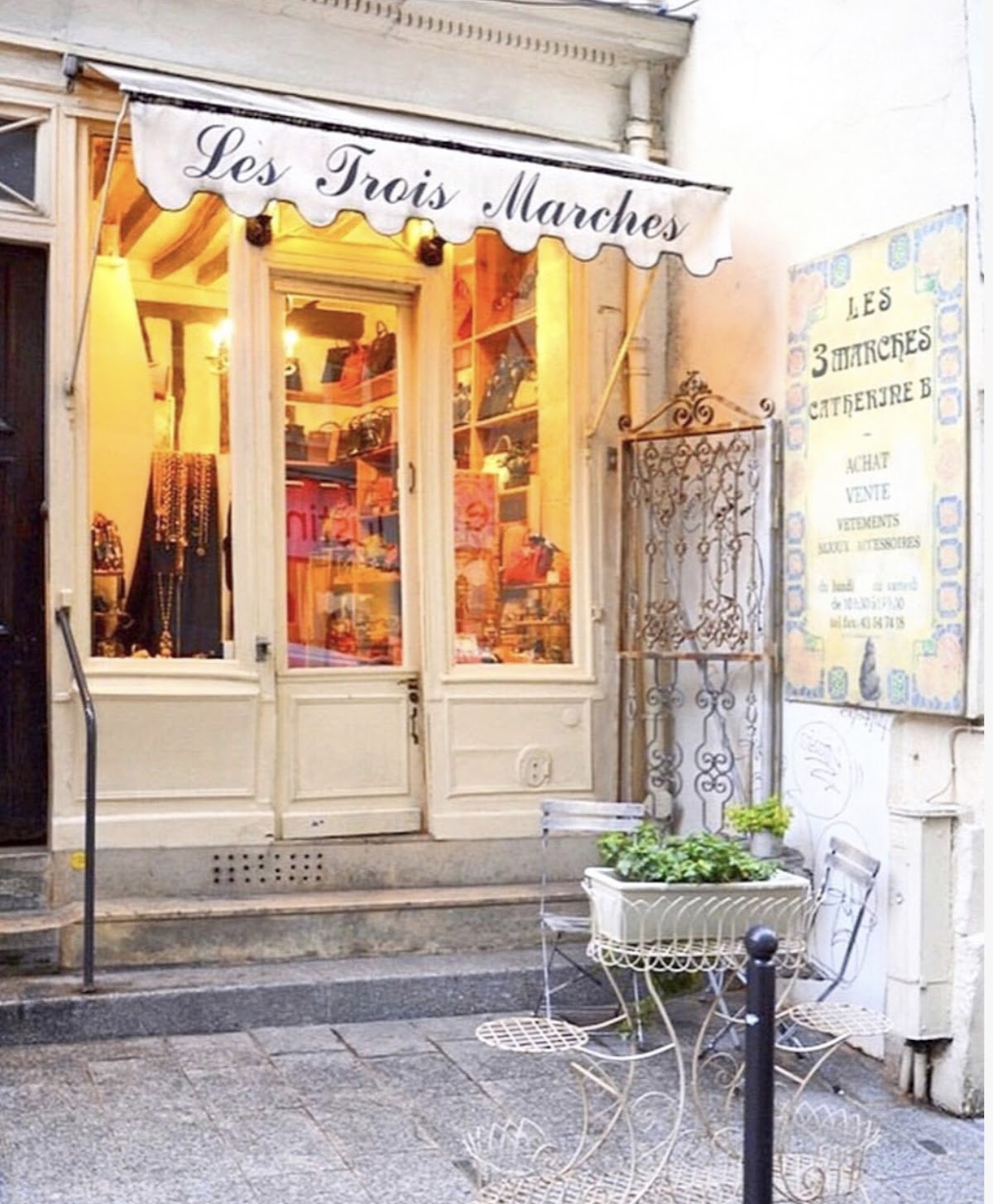 Photo de Les 3 Marches de Catherine B