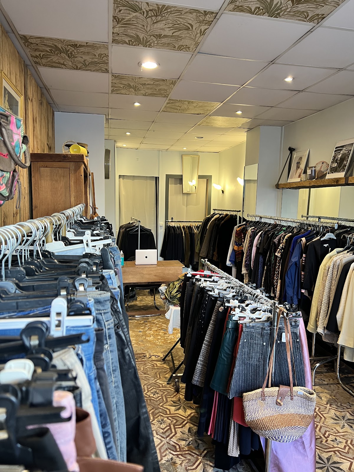 Les Bons Bails Friperie Paris 20 — photo 3