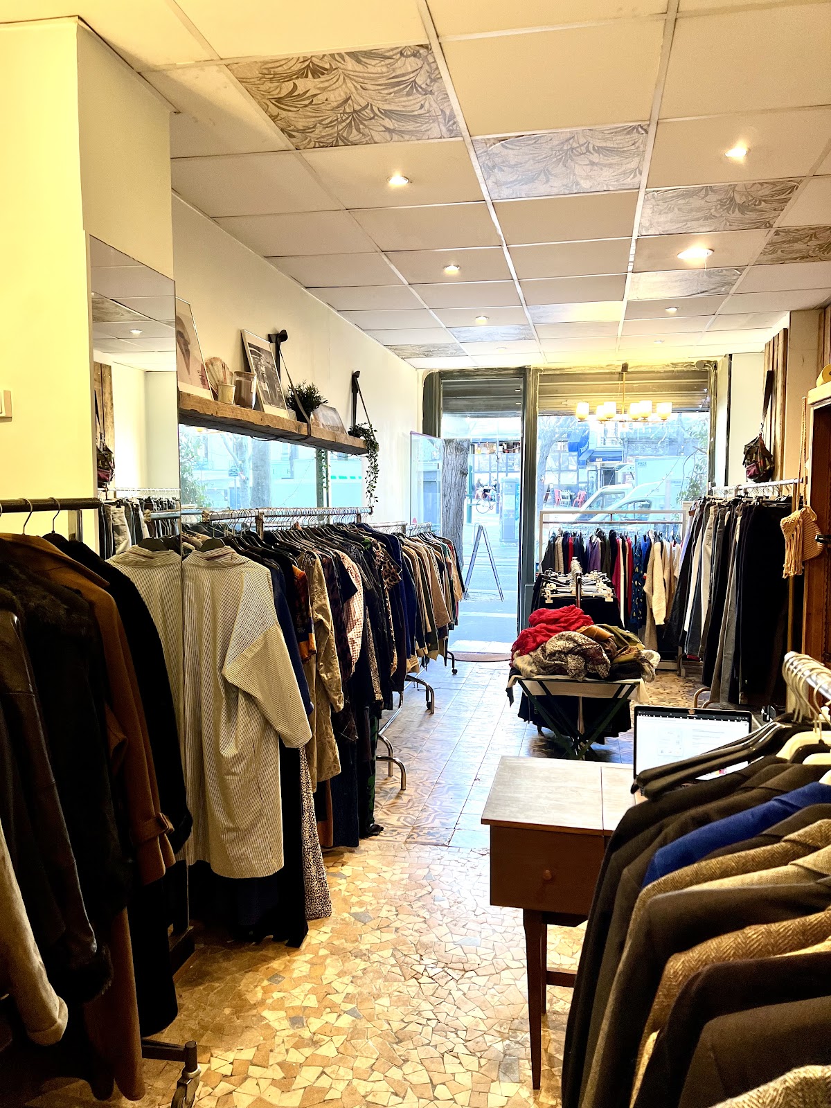 Les Bons Bails Friperie Paris 20 — photo 4