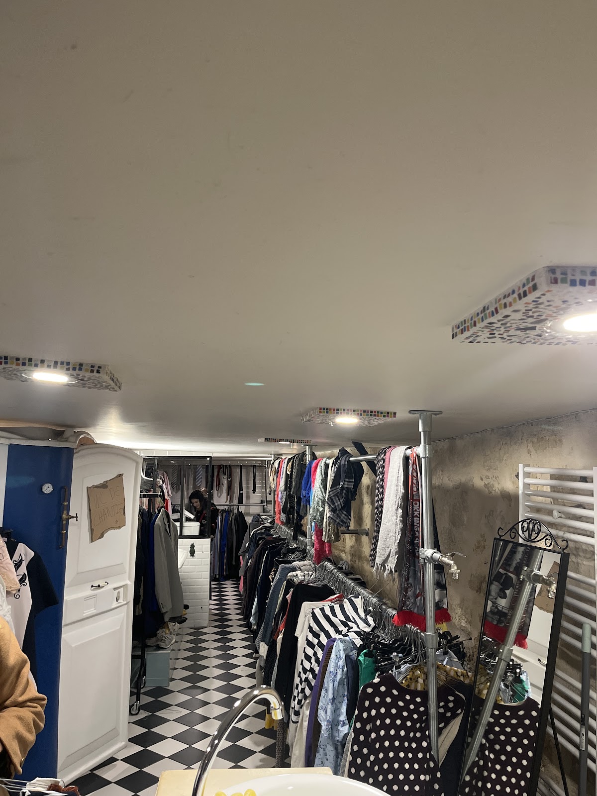 LES SALES VOLEURS - BONNE NOUVELLE — photo 2