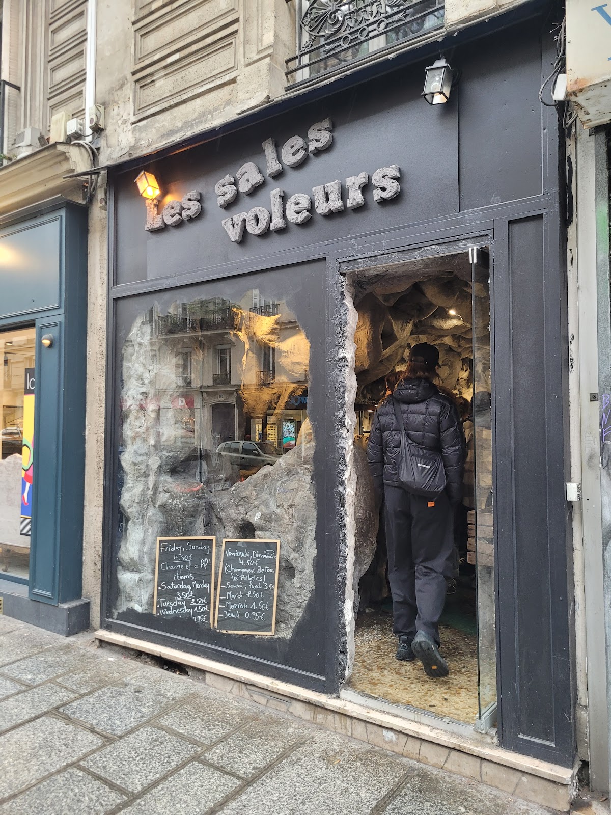 Les sales voleurs Monge — photo 3