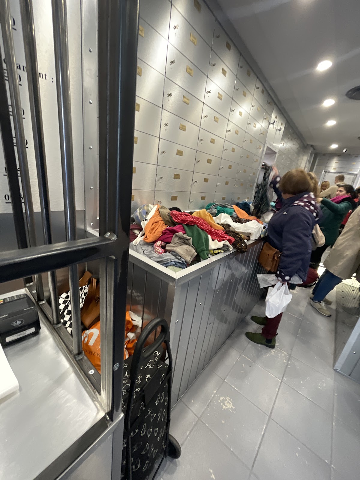 Les sales voleurs — photo 2