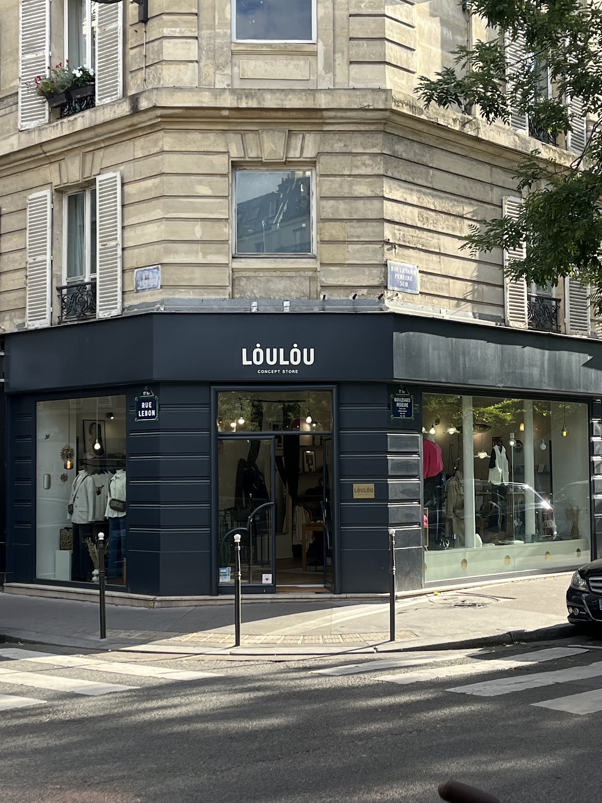 Loulou Concept Store — photo 4