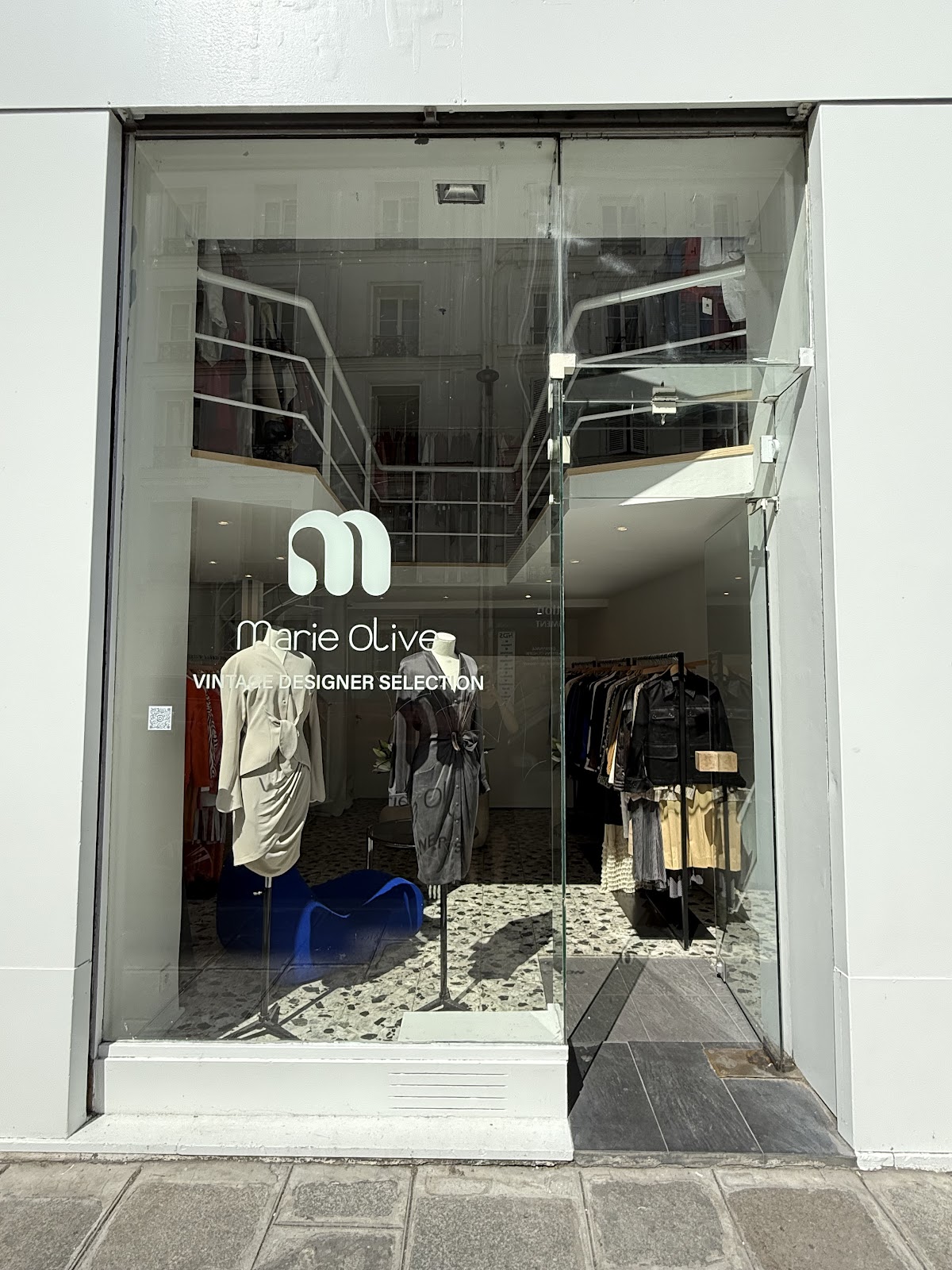 Photo de MARIE OLIVE - CURATED DESIGNER ARCHIVES