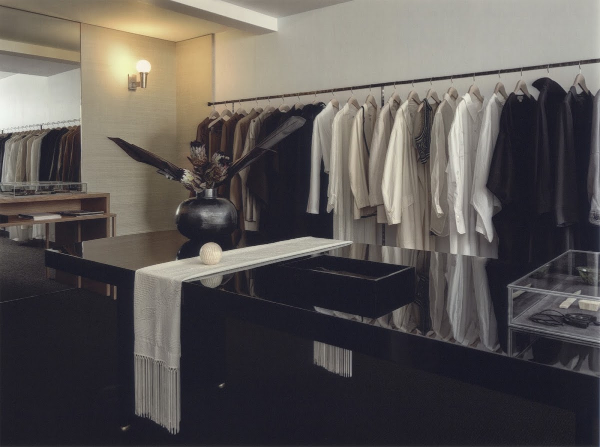 Preclothed — photo 2