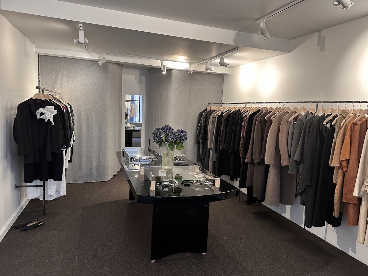 Preclothed — photo 3