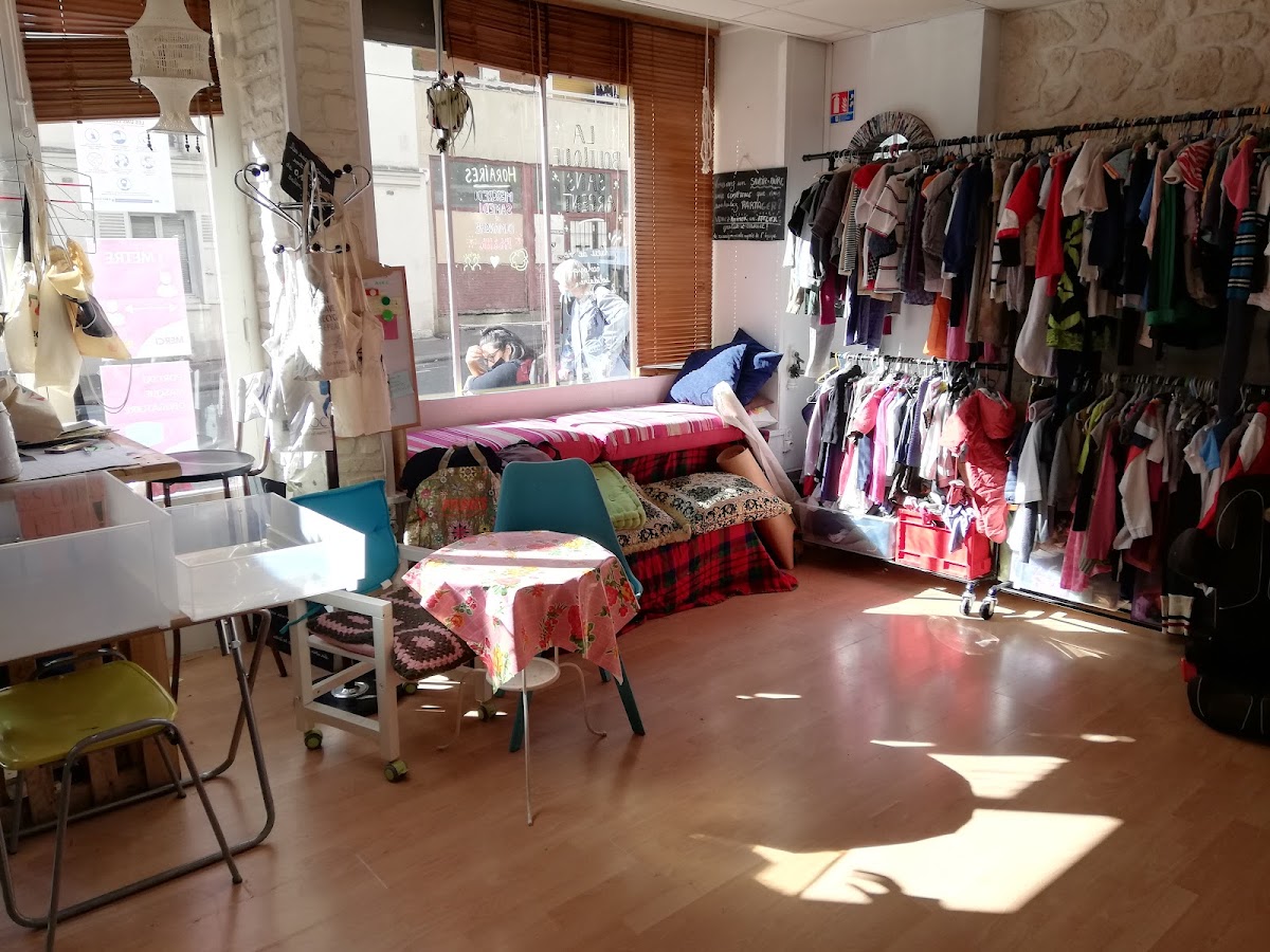 Shop without money (the Siga Siga-) — photo 2