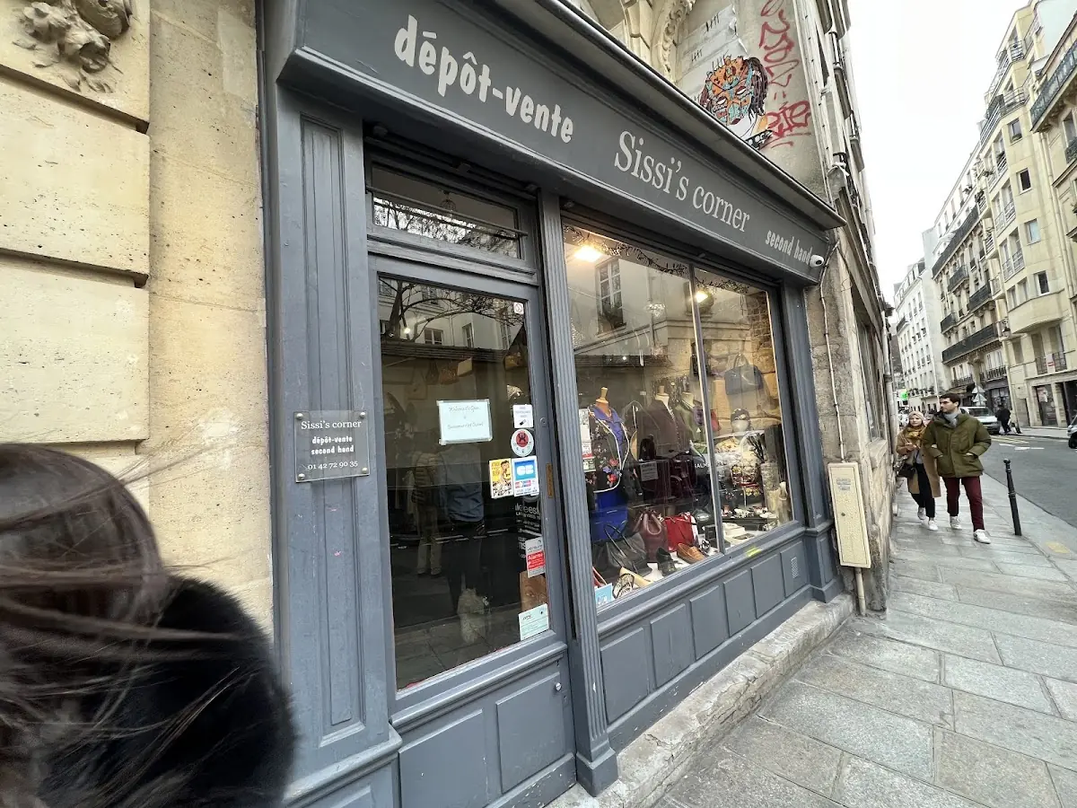 Photo de Sissi's corner - Dépôt-vente luxe/ Sissi's corner Luxury Second Hand Shop
