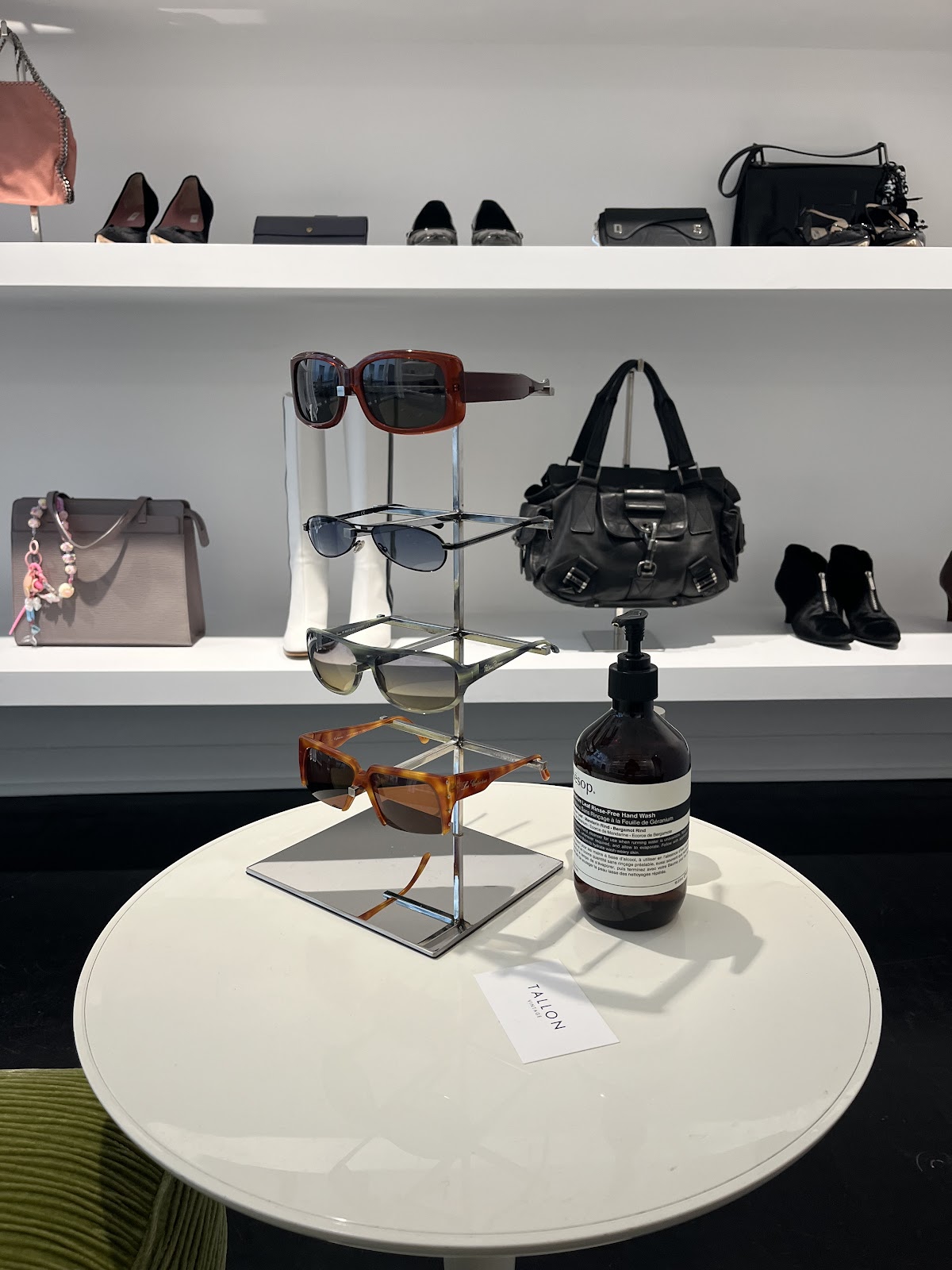 Tallon Vintage - shoes vintage store — photo 3