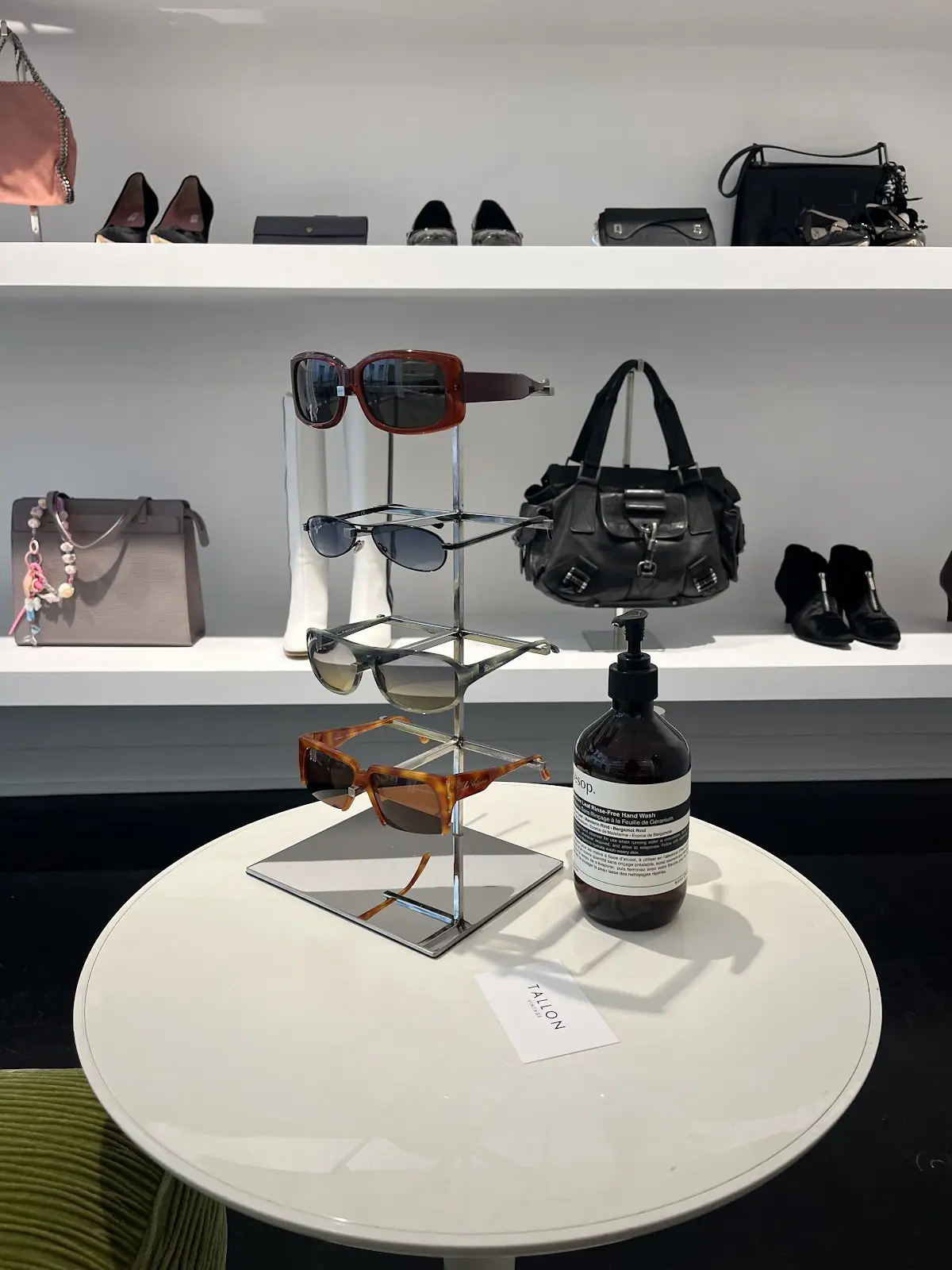 Tallon Vintage - shoes vintage store — photo 3