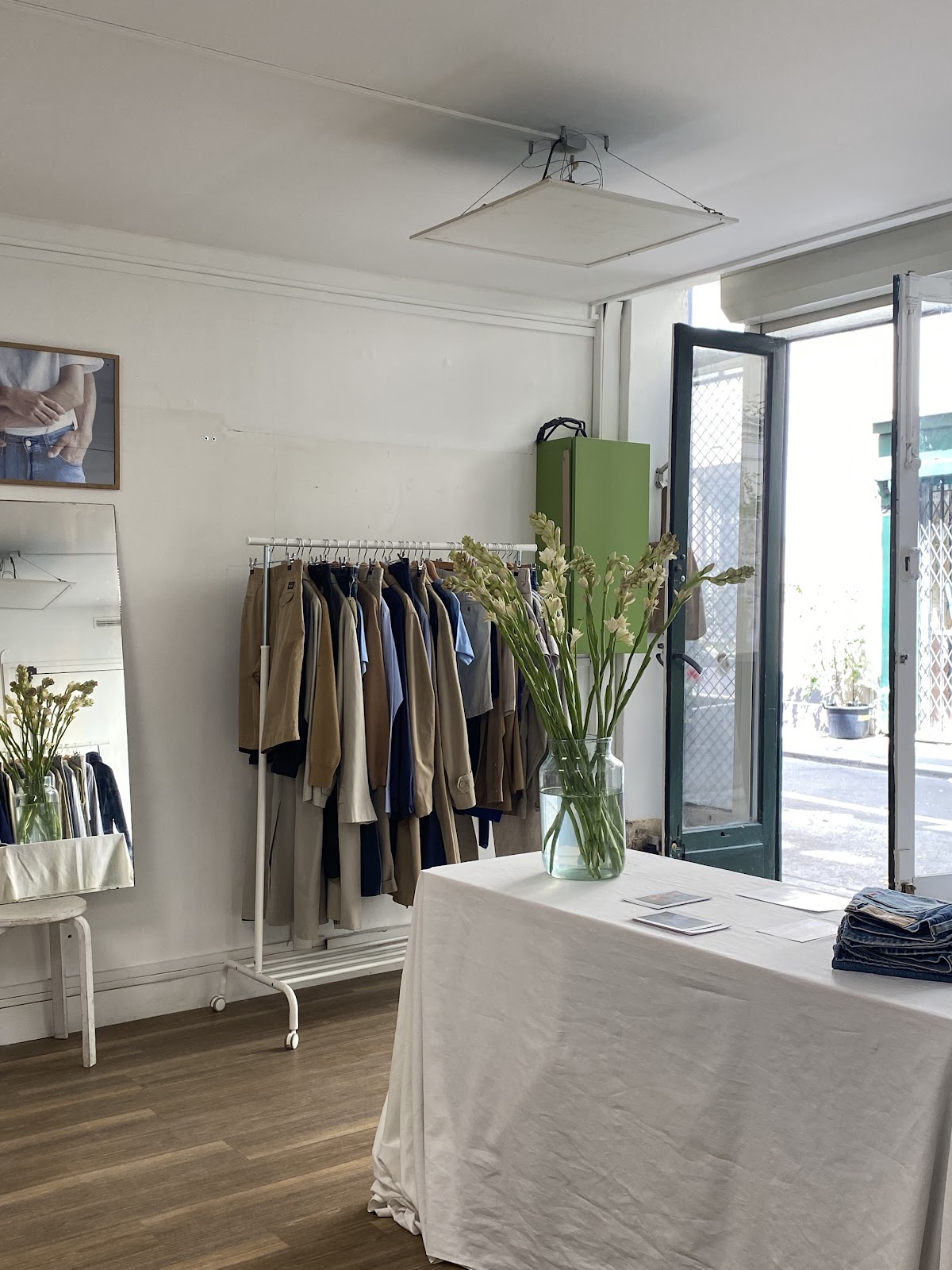 UNISELECTION - VINTAGE SHOP — photo 3