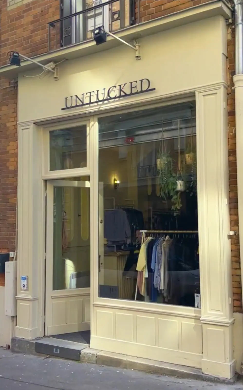 Untucked friperie — photo 2